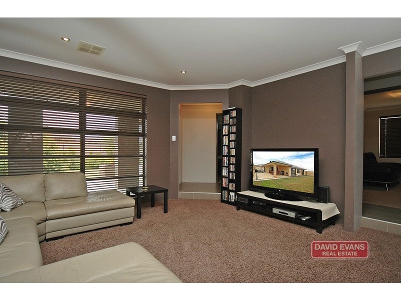 40 Meneguz Drive, Tapping WA 6065