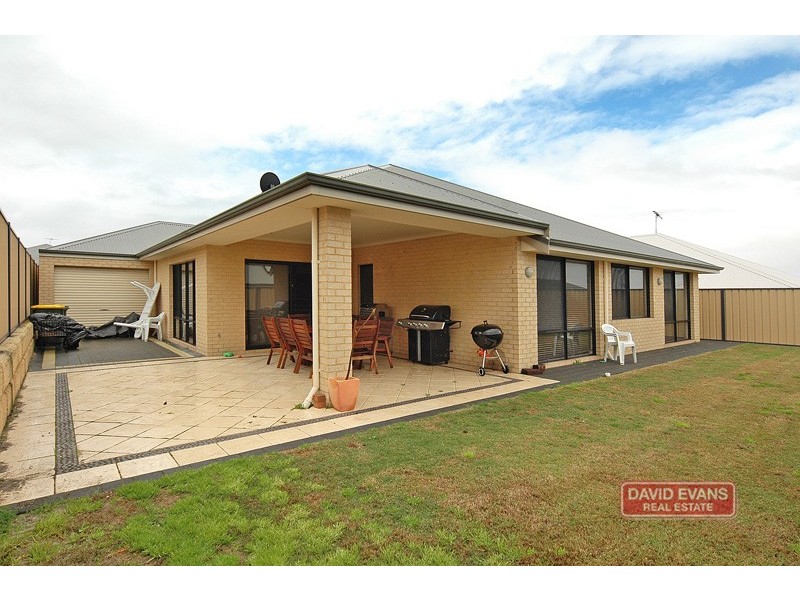 40 Meneguz Drive, Tapping WA 6065