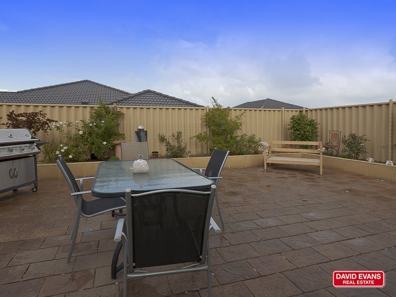 8 Skerries Way, Ridgewood WA 6030