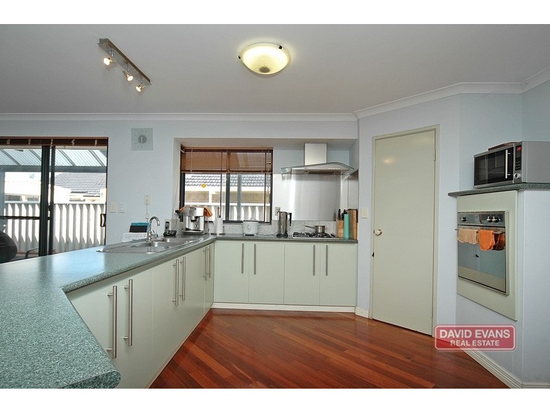 12 Grampian Way, Caversham WA 6055