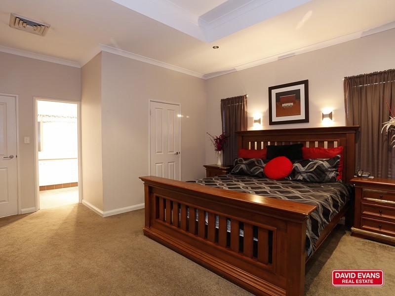 34 Newgain Crescent, Carramar WA 6031