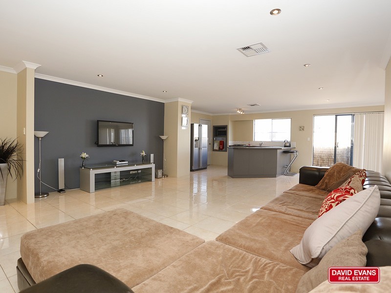 2 Coaldale Link, Clarkson WA 6030