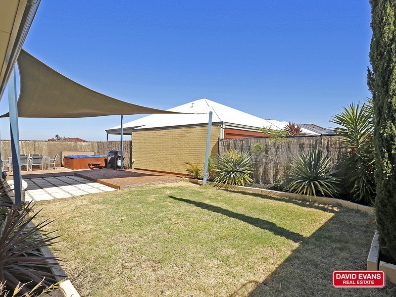 2 Coaldale Link, Clarkson WA 6030