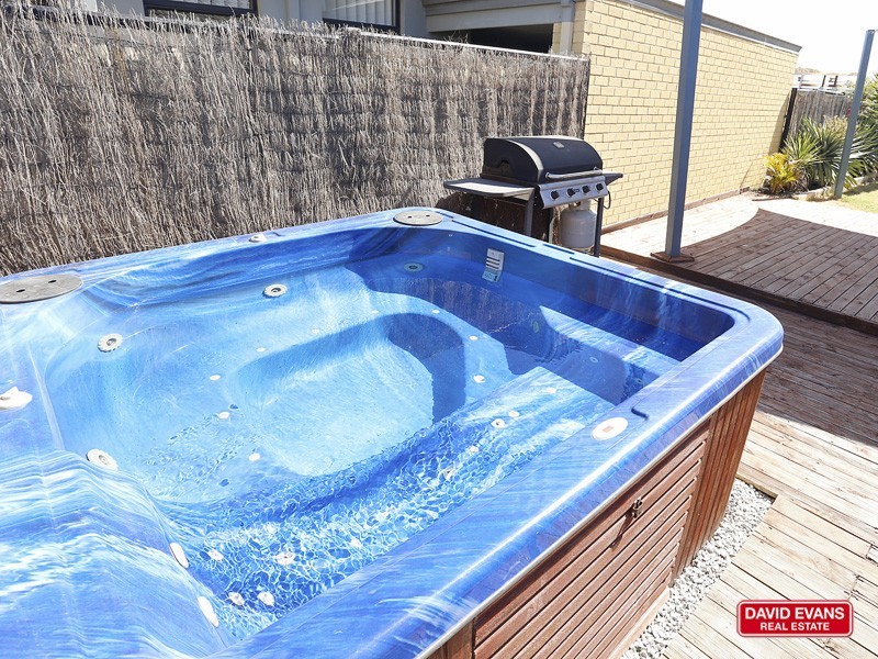 2 Coaldale Link, Clarkson WA 6030