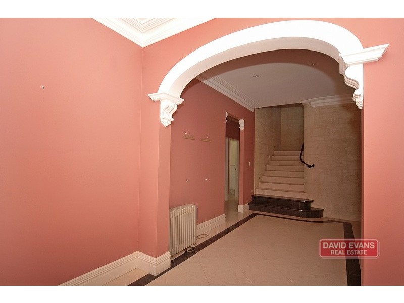 9 Royal James Court, Quinns Rocks WA 6030