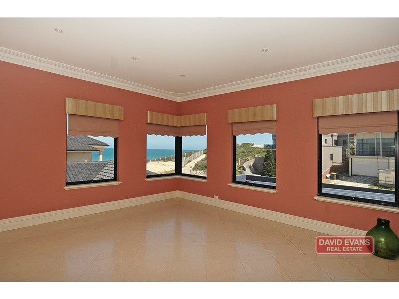 9 Royal James Court, Quinns Rocks WA 6030
