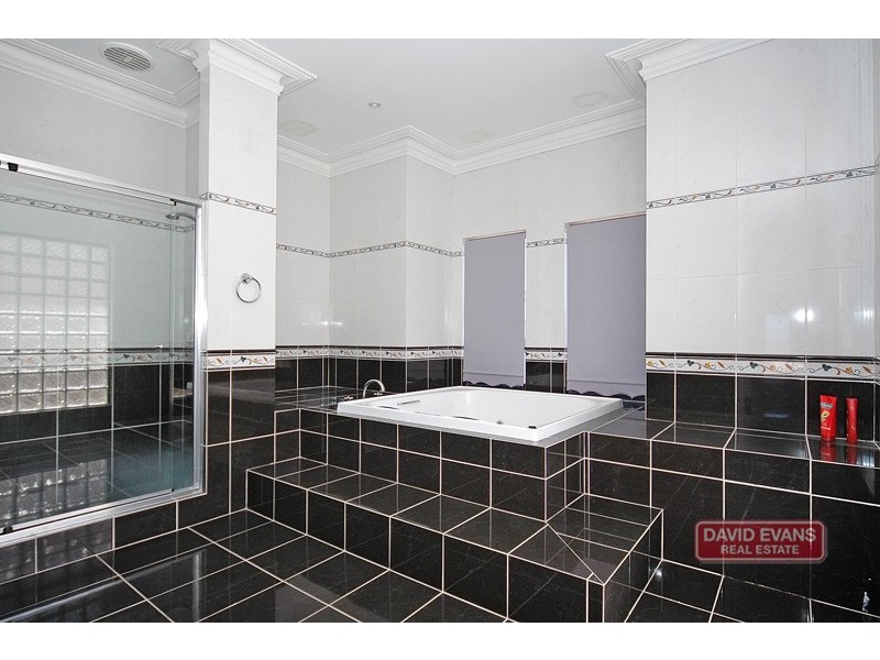 9 Royal James Court, Quinns Rocks WA 6030