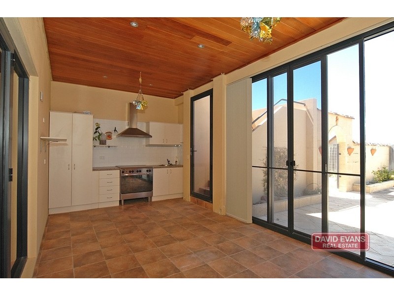 9 Royal James Court, Quinns Rocks WA 6030