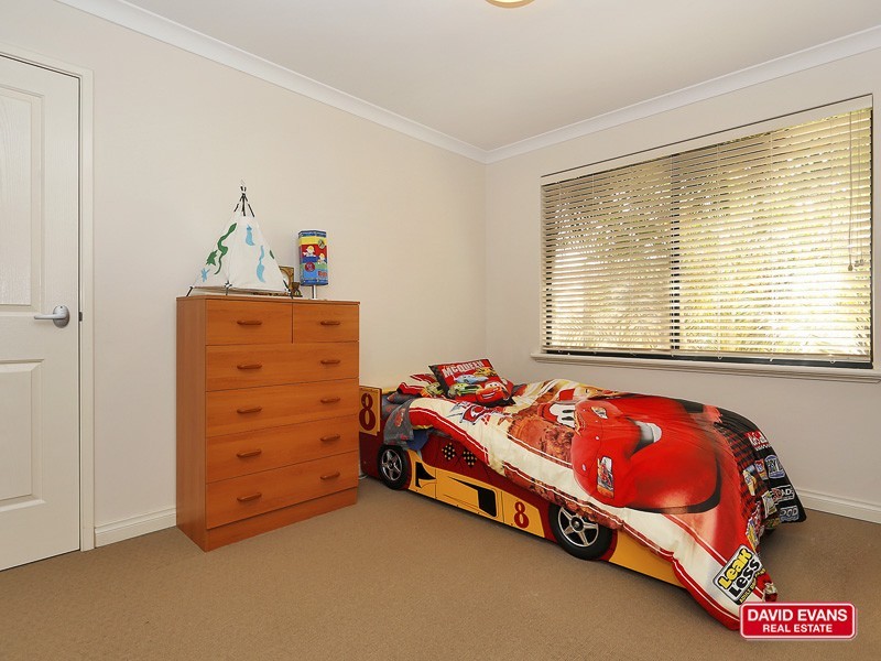 6 Lakewood Terrace, Clarkson WA 6030