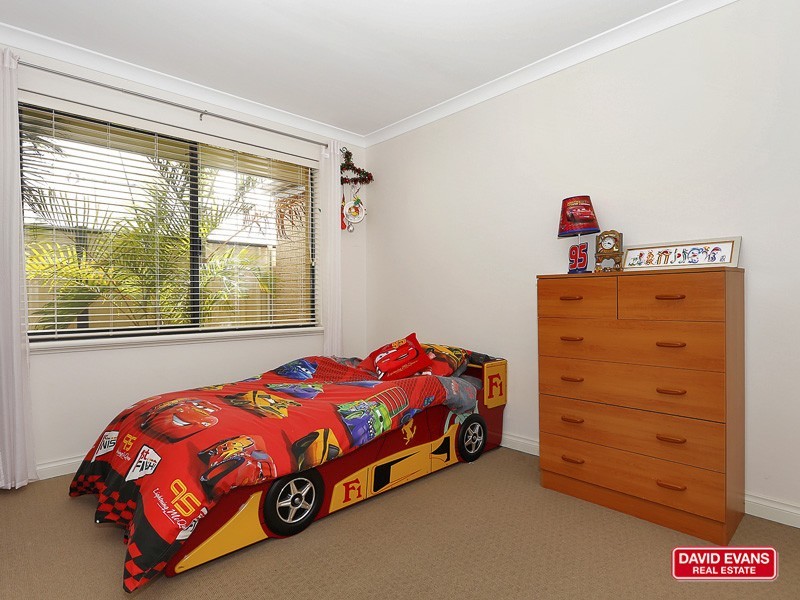 6 Lakewood Terrace, Clarkson WA 6030