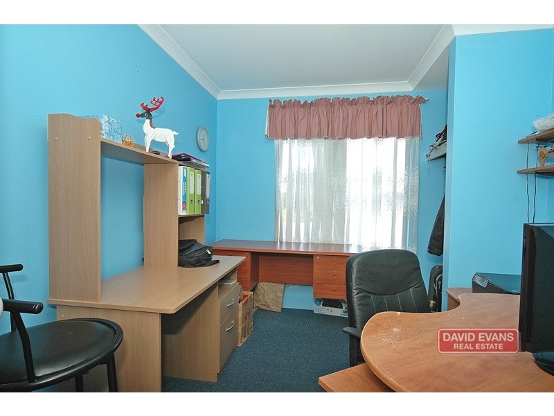 6 Adelong Circuit, Merriwa WA 6030
