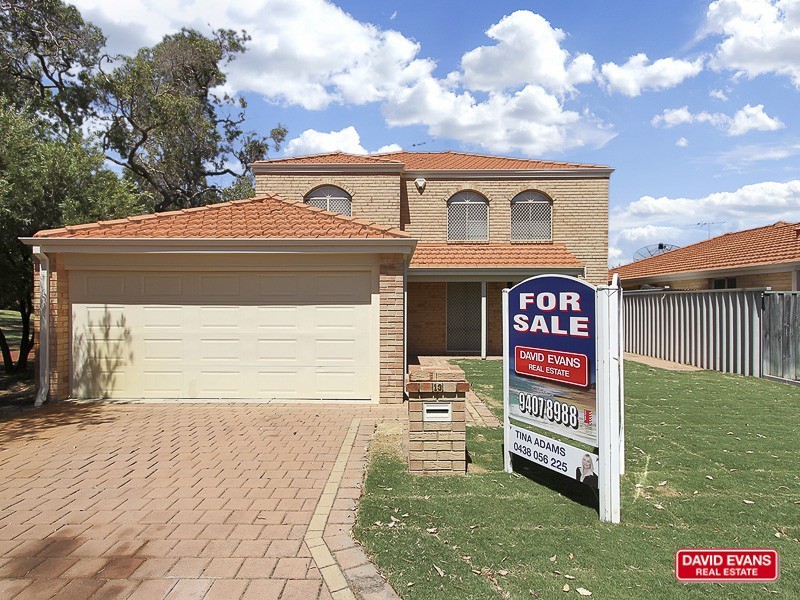 13 Weetman Cove, Cannington WA 6107