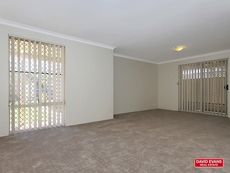 13 Weetman Cove, Cannington WA 6107