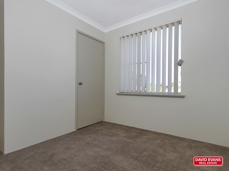 13 Weetman Cove, Cannington WA 6107