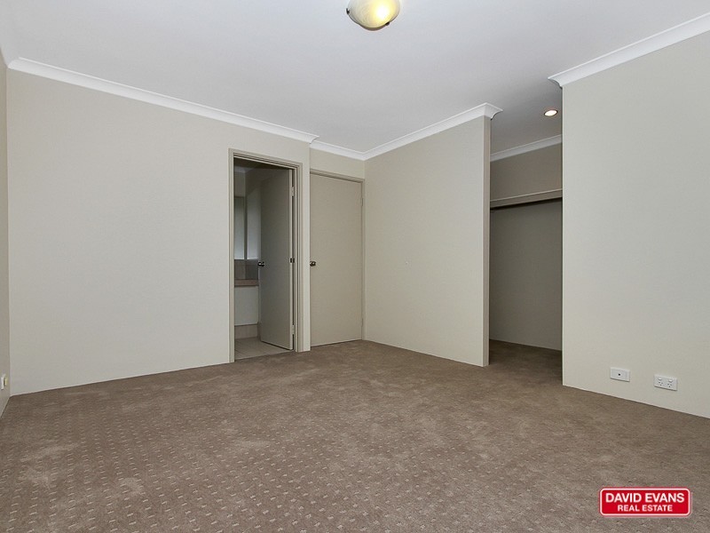 13 Weetman Cove, Cannington WA 6107