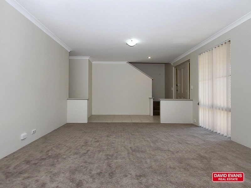 13 Weetman Cove, Cannington WA 6107