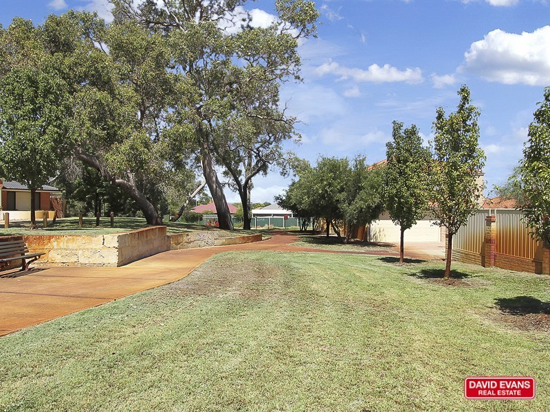 13 Weetman Cove, Cannington WA 6107