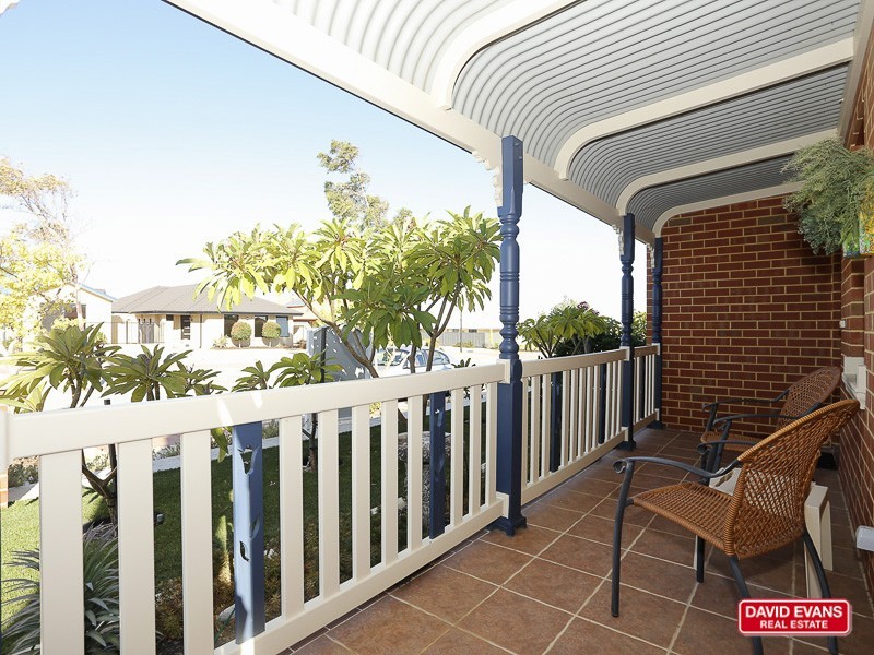 6 Covington Prom, Butler WA 6036