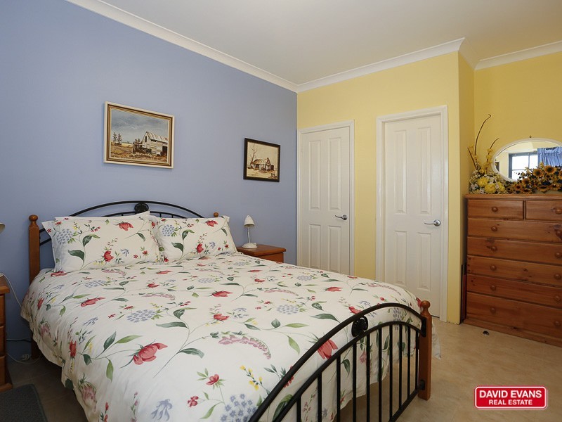 6 Covington Prom, Butler WA 6036