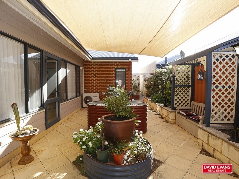 6 Covington Prom, Butler WA 6036