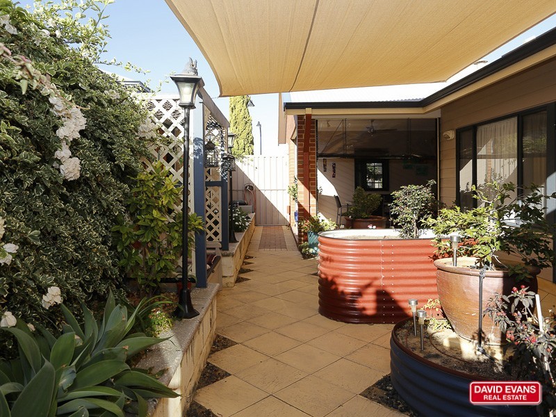 6 Covington Prom, Butler WA 6036