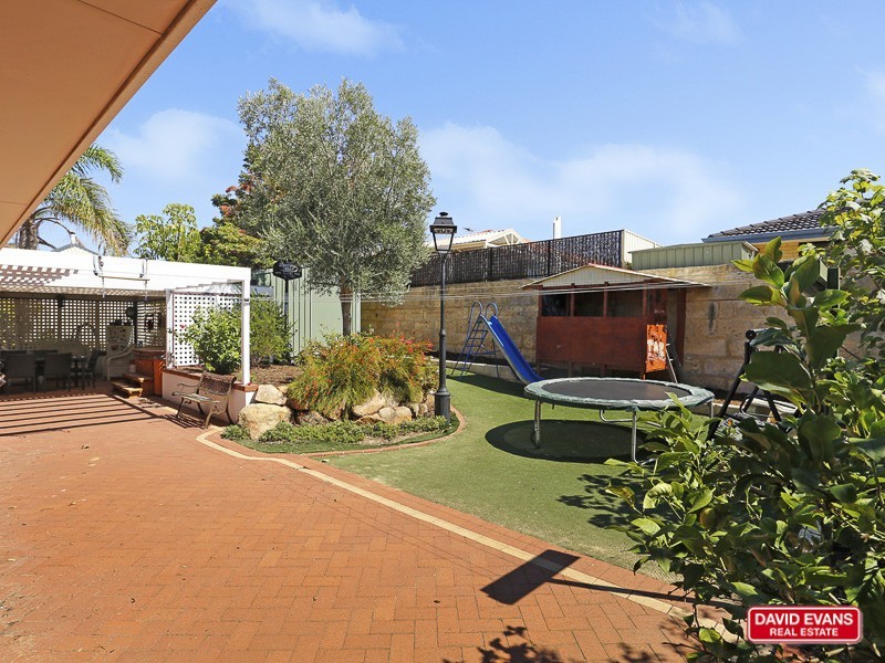 186 Kinross Drive, Kinross WA 6028