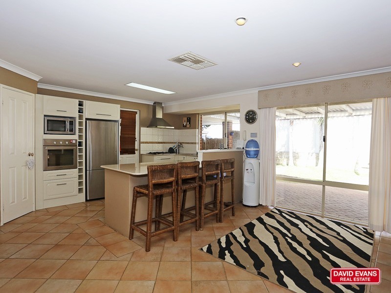 186 Kinross Drive, Kinross WA 6028