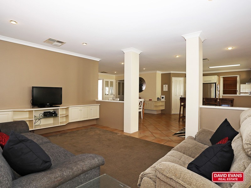 186 Kinross Drive, Kinross WA 6028