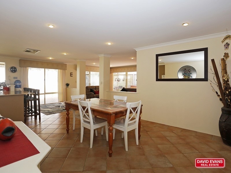 186 Kinross Drive, Kinross WA 6028