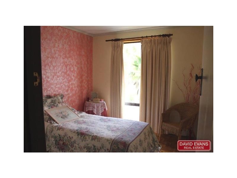 54 Laura Road, Gingin WA 6503