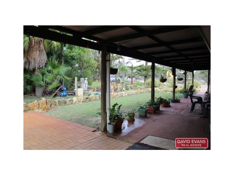 54 Laura Road, Gingin WA 6503