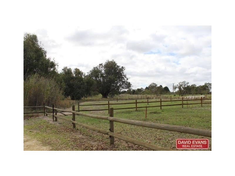 54 Laura Road, Gingin WA 6503