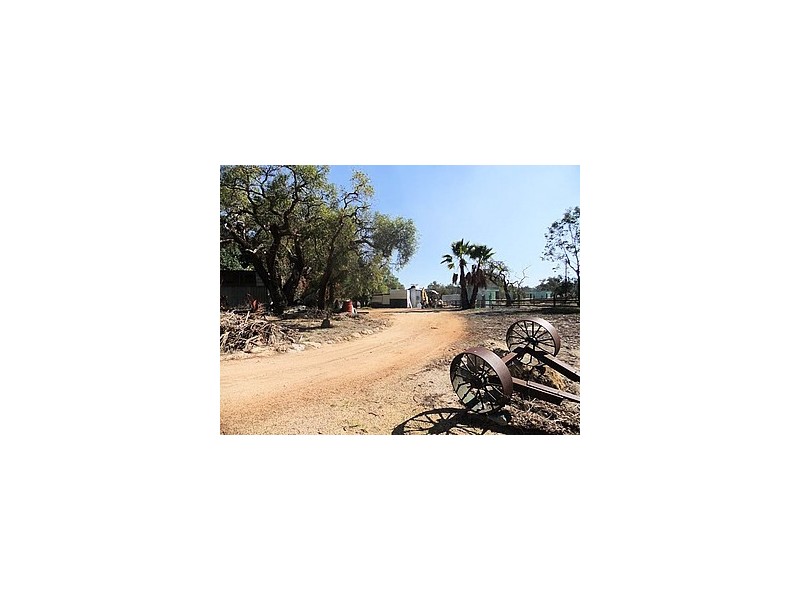 54 Laura Road, Gingin WA 6503