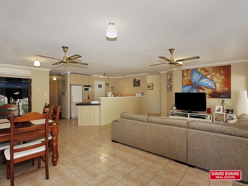 9 Namoi Turn, Merriwa WA 6030