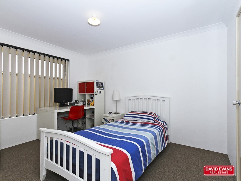 18 Shelburne Gardens, Ridgewood WA 6030