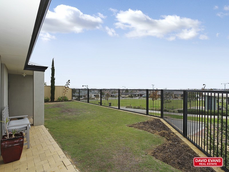 18 Shelburne Gardens, Ridgewood WA 6030