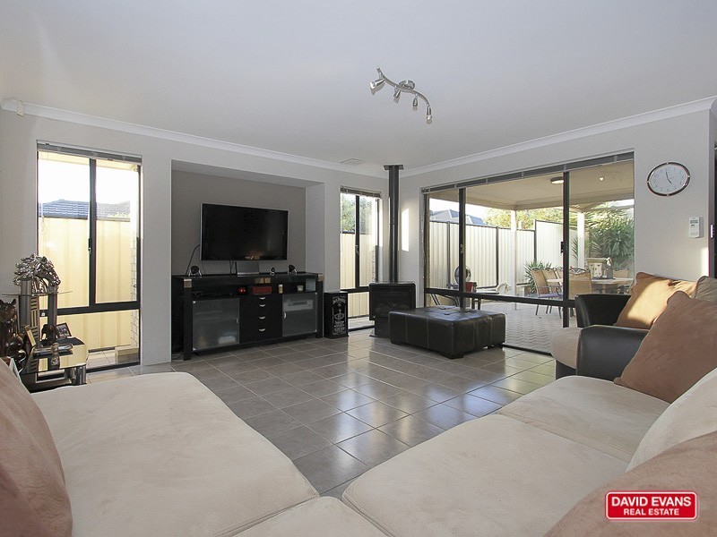 6 Liberty Drive, Clarkson WA 6030