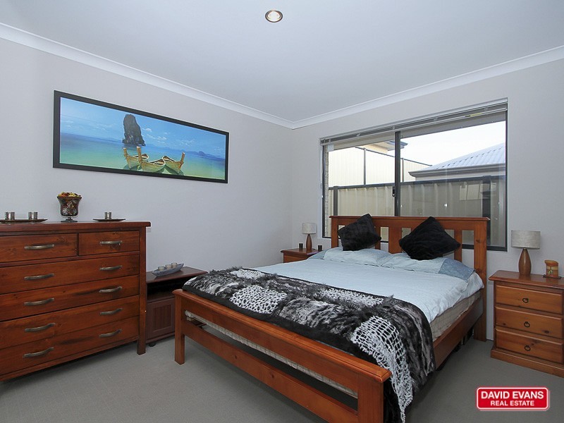 6 Liberty Drive, Clarkson WA 6030