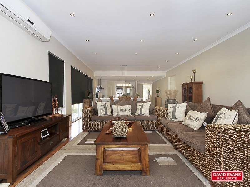 49 Santa Clara Cr, Clarkson WA 6030