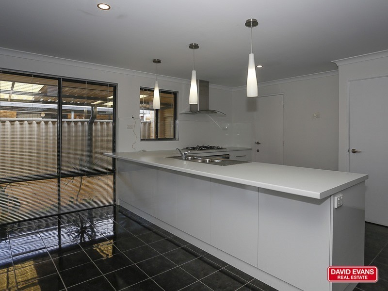 9 Beefwood Street, Banksia Grove WA 6031