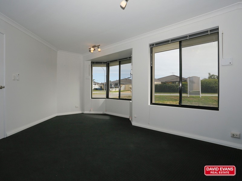 9 Beefwood Street, Banksia Grove WA 6031