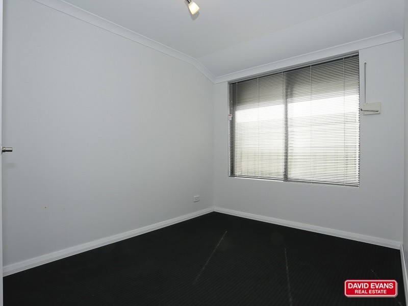 9 Beefwood Street, Banksia Grove WA 6031