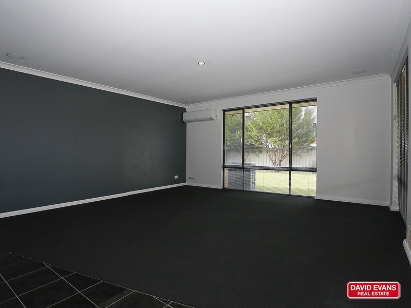 9 Beefwood Street, Banksia Grove WA 6031