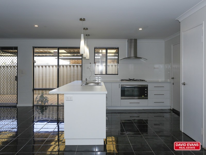 9 Beefwood Street, Banksia Grove WA 6031