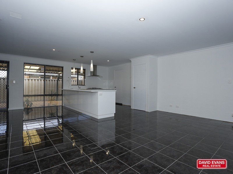 9 Beefwood Street, Banksia Grove WA 6031