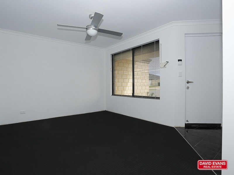 9 Beefwood Street, Banksia Grove WA 6031