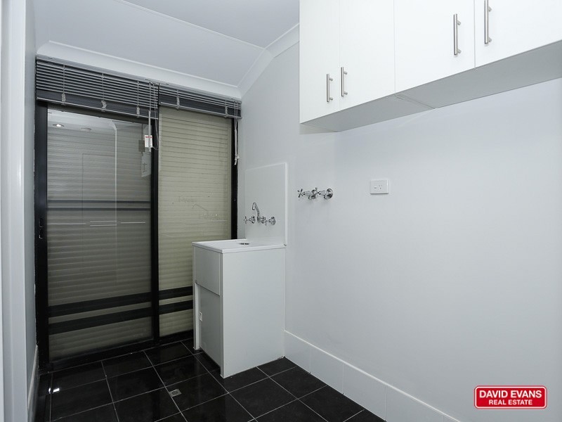 9 Beefwood Street, Banksia Grove WA 6031