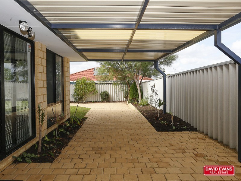 9 Beefwood Street, Banksia Grove WA 6031
