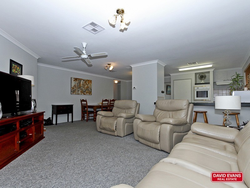 35 Renshaw Boulevard, Clarkson WA 6030