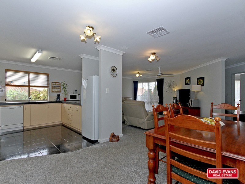 35 Renshaw Boulevard, Clarkson WA 6030